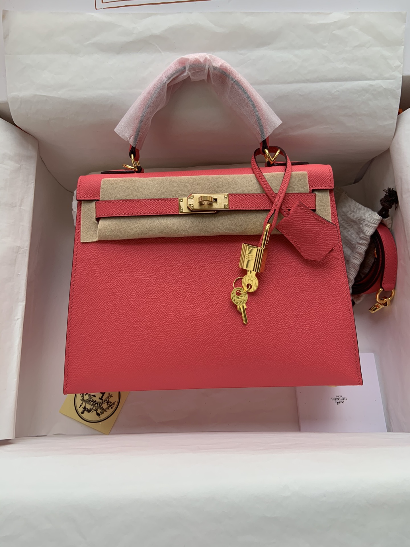 Hermes Kelly 28cm Handbag Shoulder Bag in Rose Azelee Epsom Leather